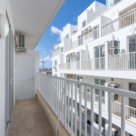 Modern & Luxurious Apartment - Prime Location St. Paul's Bay Exterior photo